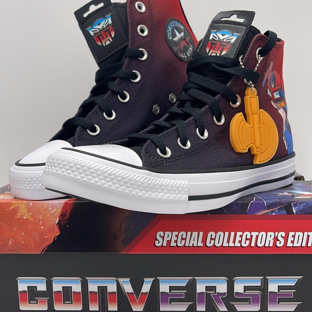 Vans WMNS Transformers x Chuck Taylor All
Star High 'Autobots' Sneakers - Picture 7 of 16